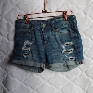 BRAND NEW JEAN RIPPED SHORTS 💯💯💯